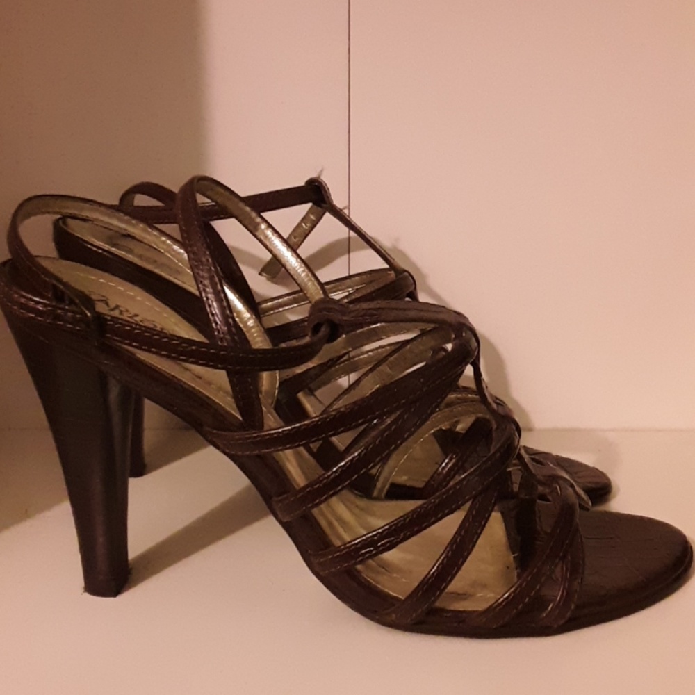 Carlos Santana Strapped heels